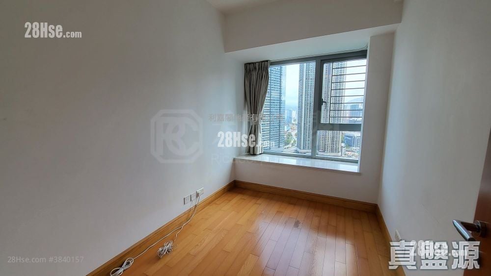 The Harbourside Sell 3 Bedrooms , 2 Bathrooms 1,051 ft²