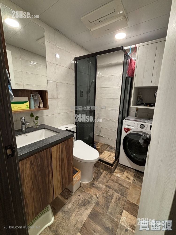 The Pacifica Sell 2 Bedrooms , 1 Bathroom 447 ft²
