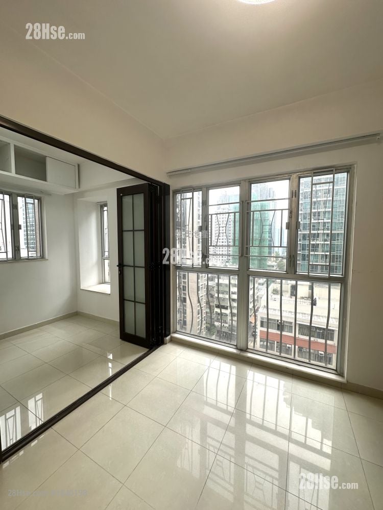 Apartment Rental 2 Bedrooms , 1 Bathroom 244 ft²