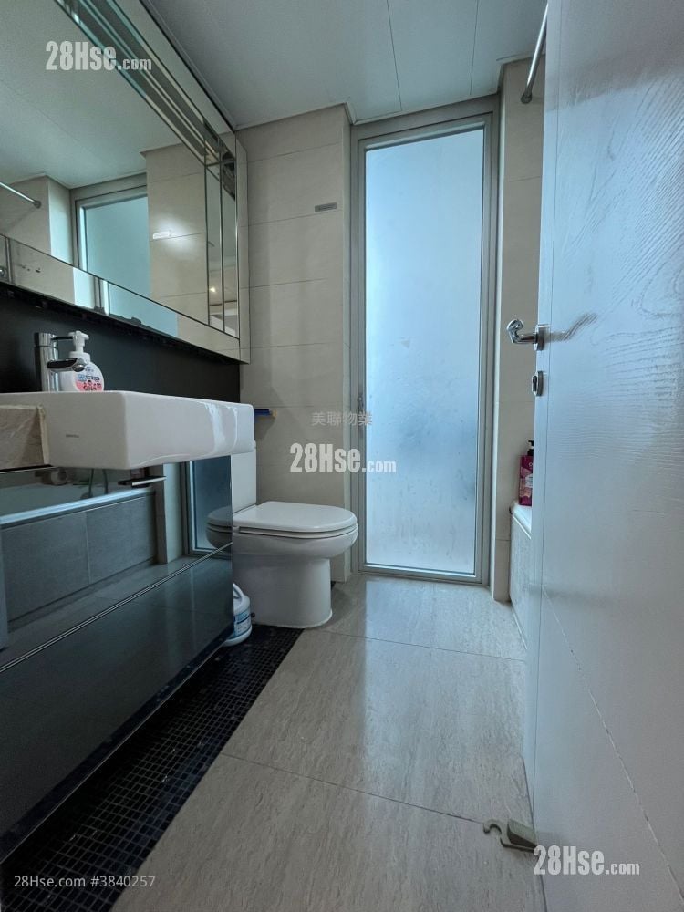 Festival City Rental 4 Bedrooms , 2 Bathrooms 959 ft²