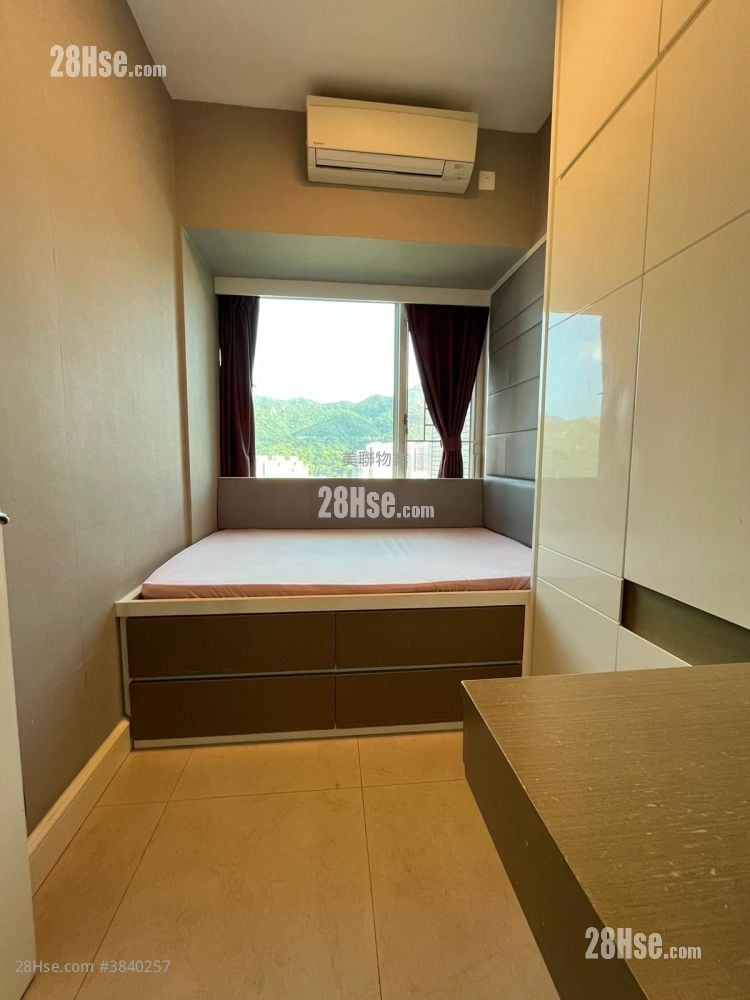 Festival City Rental 4 Bedrooms , 2 Bathrooms 959 ft²