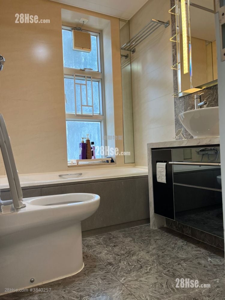 Festival City Rental 4 Bedrooms , 2 Bathrooms 959 ft²