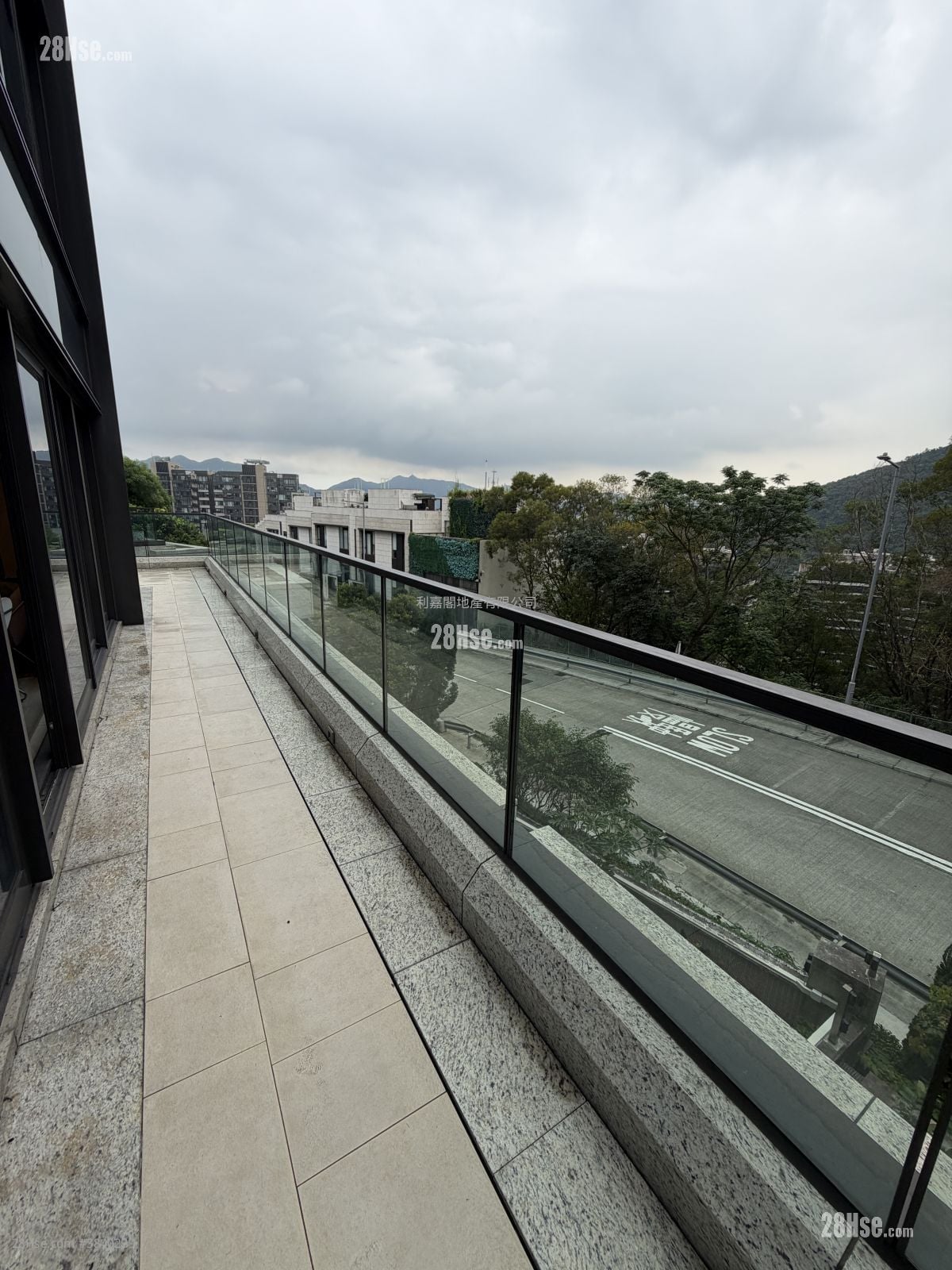 St.moritz Sell 4 Bedrooms , 3 Bathrooms 1,519 ft²