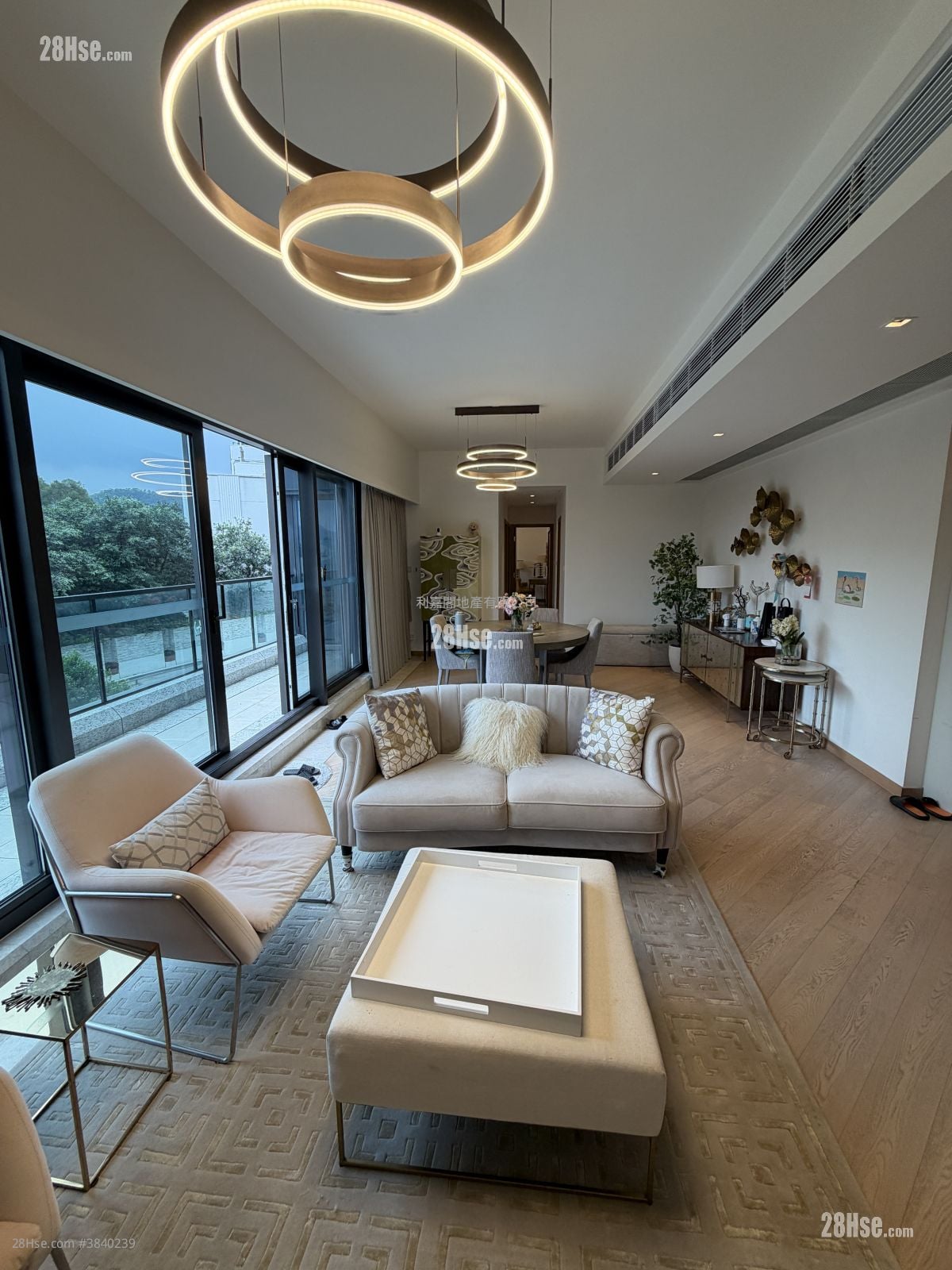 St.moritz Sell 4 Bedrooms , 3 Bathrooms 1,519 ft²