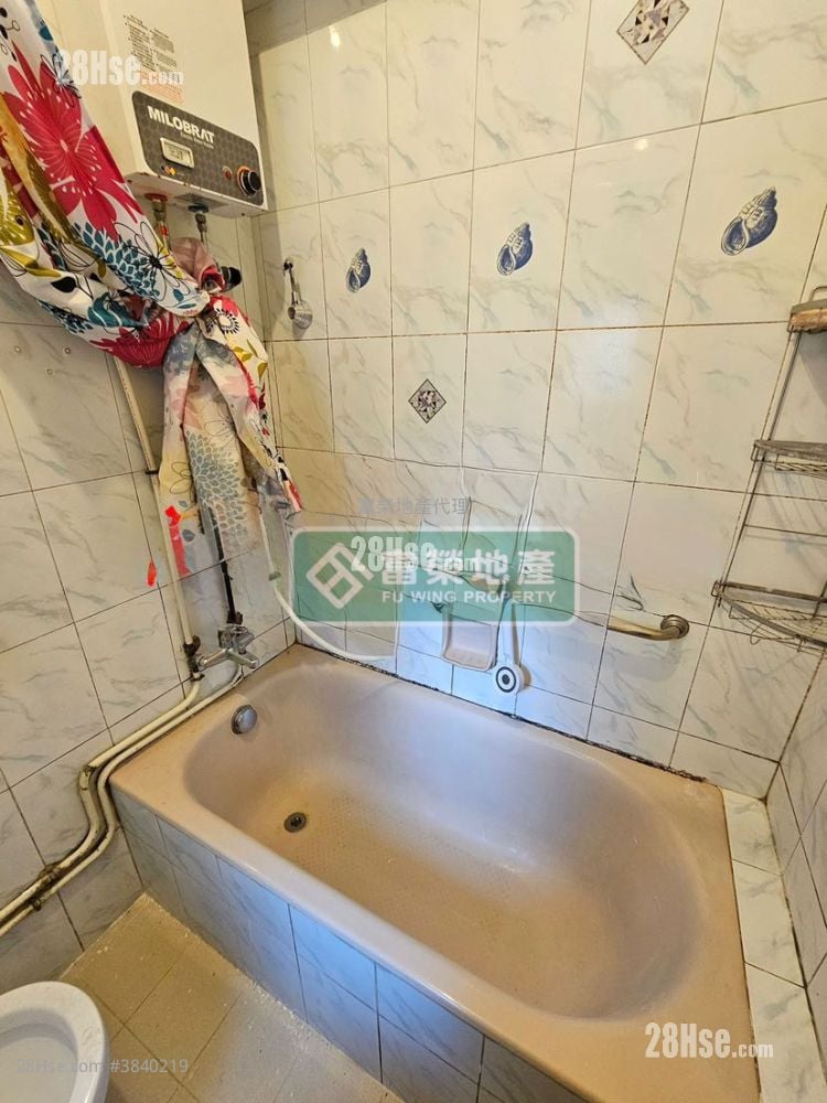 南苑大厦 售盘 3 房 , 1 浴室 463 平方尺