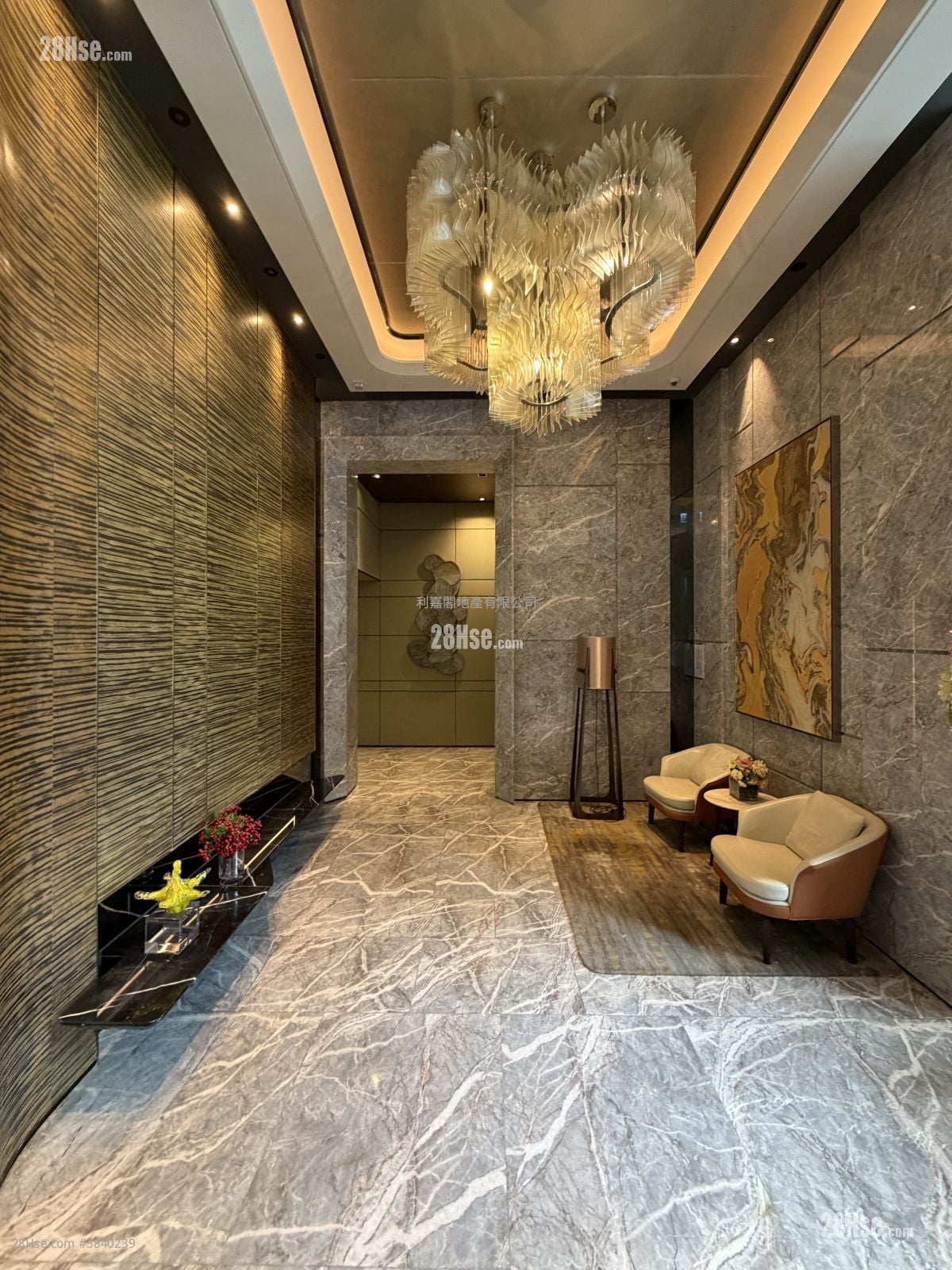 St.moritz Sell 4 Bedrooms , 3 Bathrooms 1,519 ft²