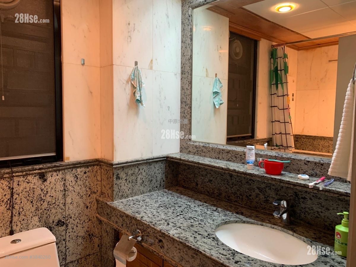 Pristine Villa Sell 3 Bedrooms , 2 Bathrooms 1,066 ft²
