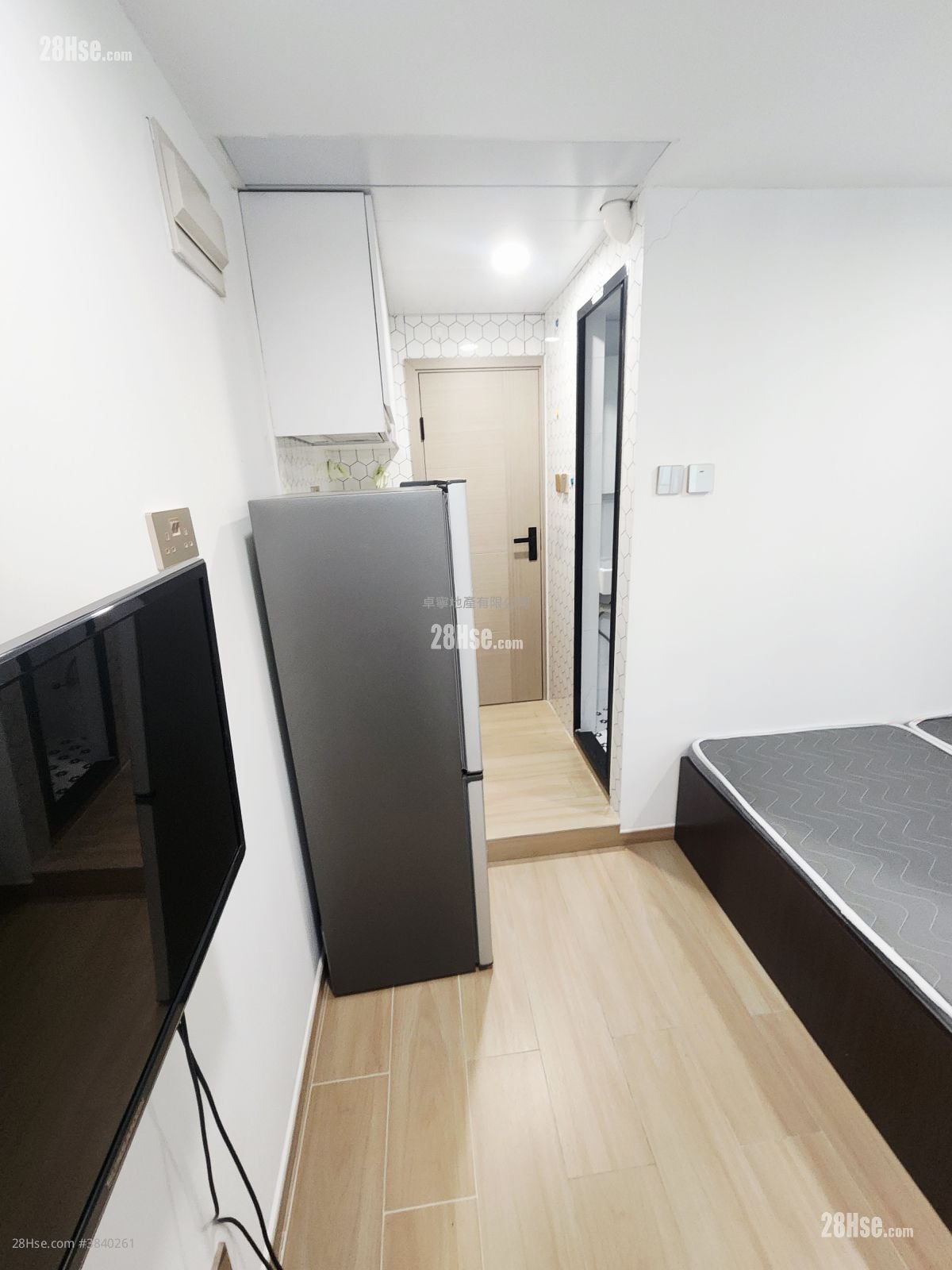 Chinese Mansion Rental 140 ft²