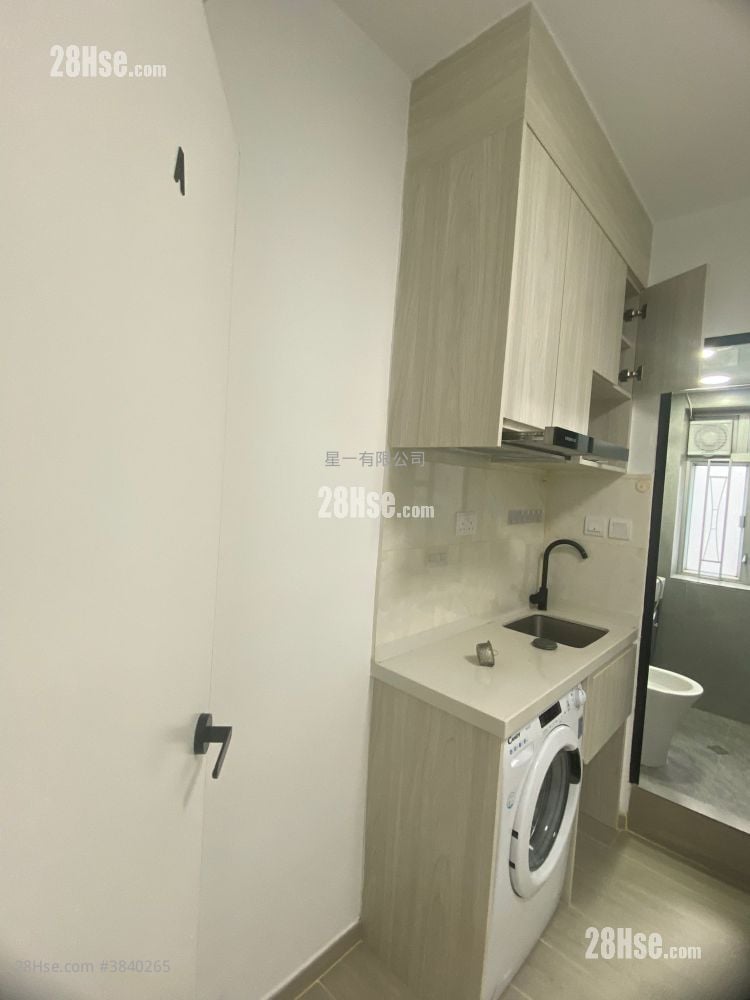 La Belle Mansion Rental Studio , 1 Bathroom 160 ft²