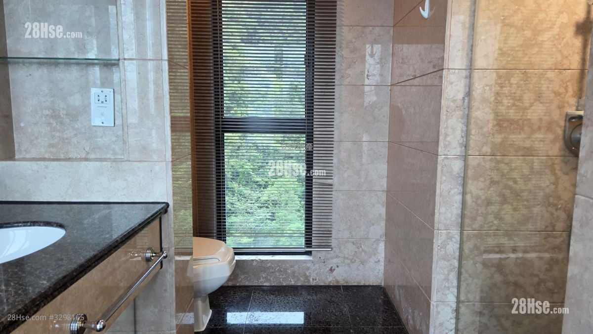 The Harbourview Rental 4 Bedrooms , 3 Bathrooms 1,998 ft²