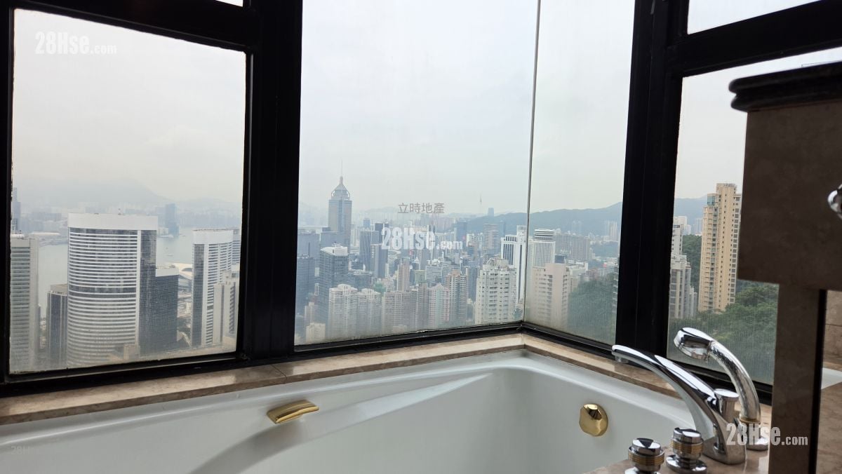 The Harbourview Rental 4 Bedrooms , 3 Bathrooms 1,998 ft²
