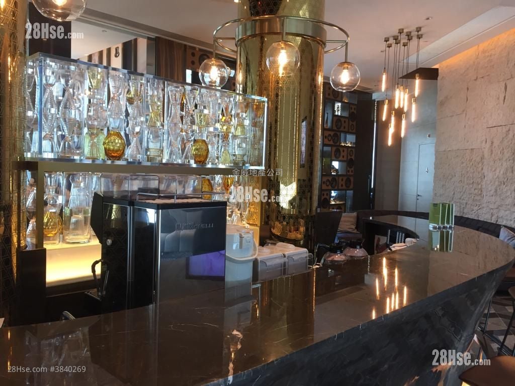 Lime Gala Rental 2 Bedrooms , 1 Bathroom 469 ft²