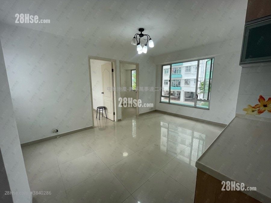 Ching Lai Court Sell 2 Bedrooms , 1 Bathroom 440 ft²