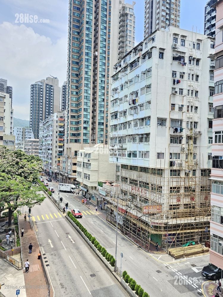 Ka Wui Building Sell 3 Bedrooms , 1 Bathroom 417 ft²