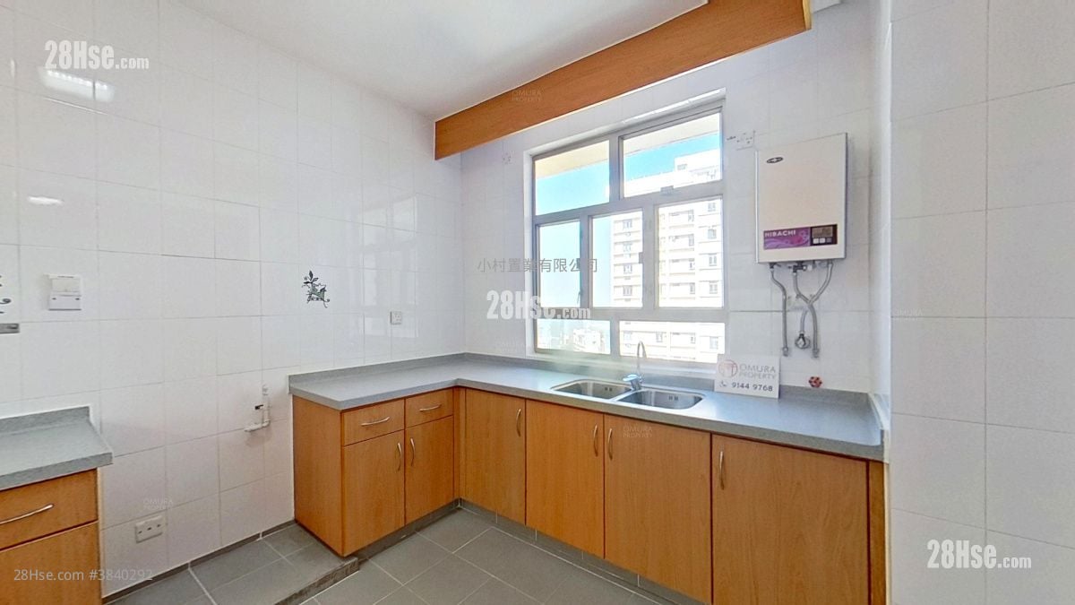 kitchen: 111 Mount Butler Road Rental 3 Bedrooms , 2 Bathrooms 2,287 ft²