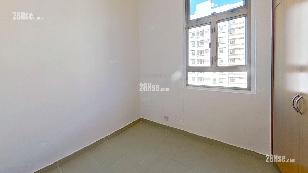 servant’s room: 111 Mount Butler Road Rental 3 Bedrooms , 2 Bathrooms 2,287 ft²