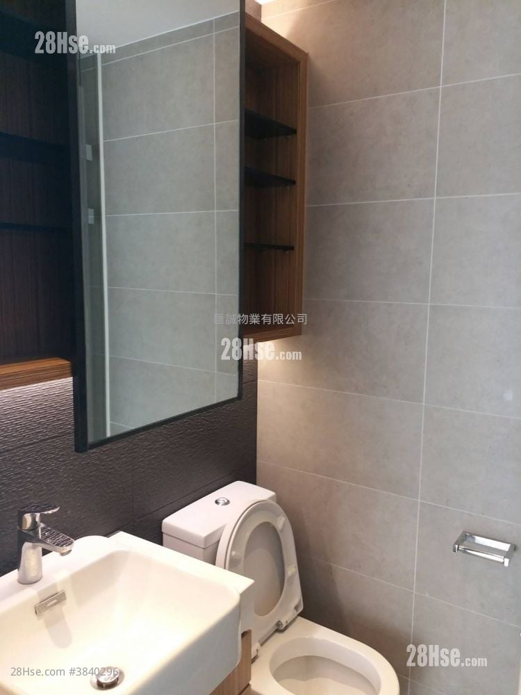 The Zutten Sell 1 Bedroom , 1 Bathroom 259 ft²