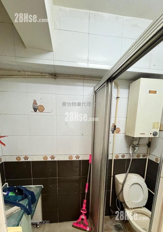 Tien Fu Building Rental 1 Bedroom , 1 Bathroom 160 ft²