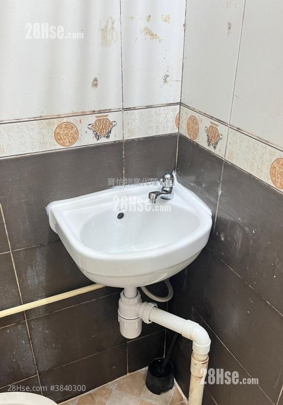 Tien Fu Building Rental 1 Bedroom , 1 Bathroom 160 ft²