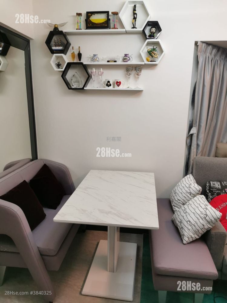 Metro Harbour View Sell 2 Bedrooms 320 ft²