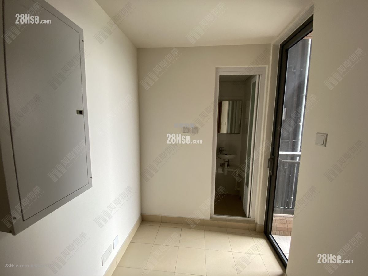 Grand Yoho Sell 4 Bedrooms , 2 Bathrooms 907 ft²