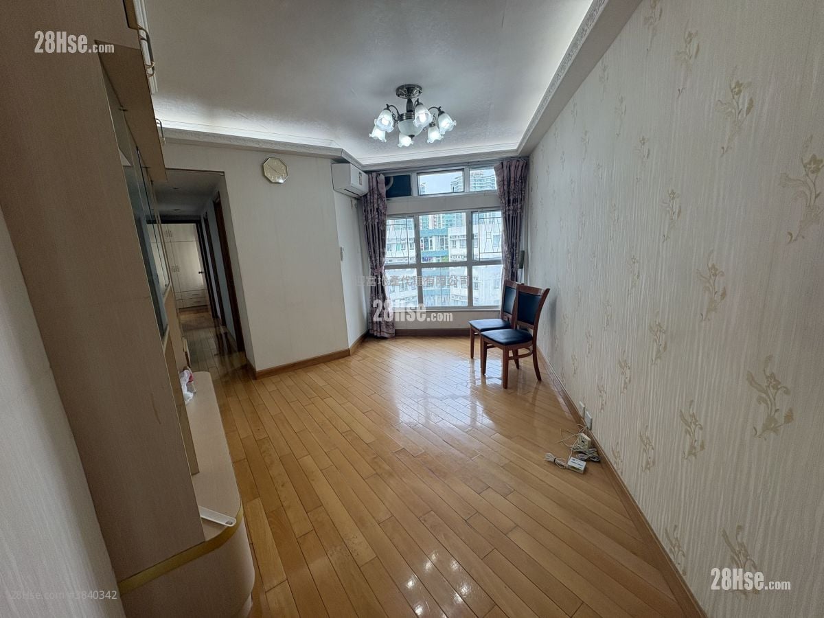 Whampoa Garden Sell 3 Bedrooms , 1 Bathroom 487 ft²