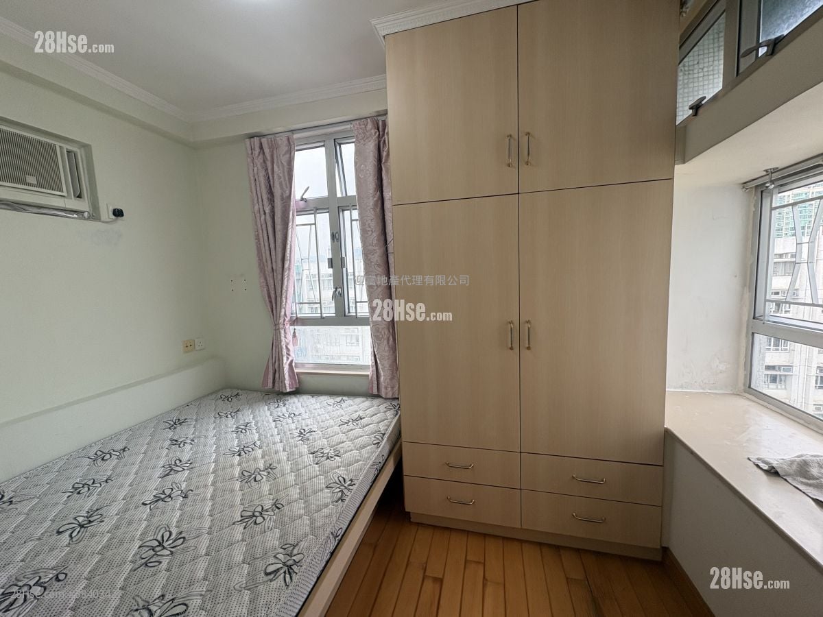 Whampoa Garden Sell 3 Bedrooms , 1 Bathroom 487 ft²