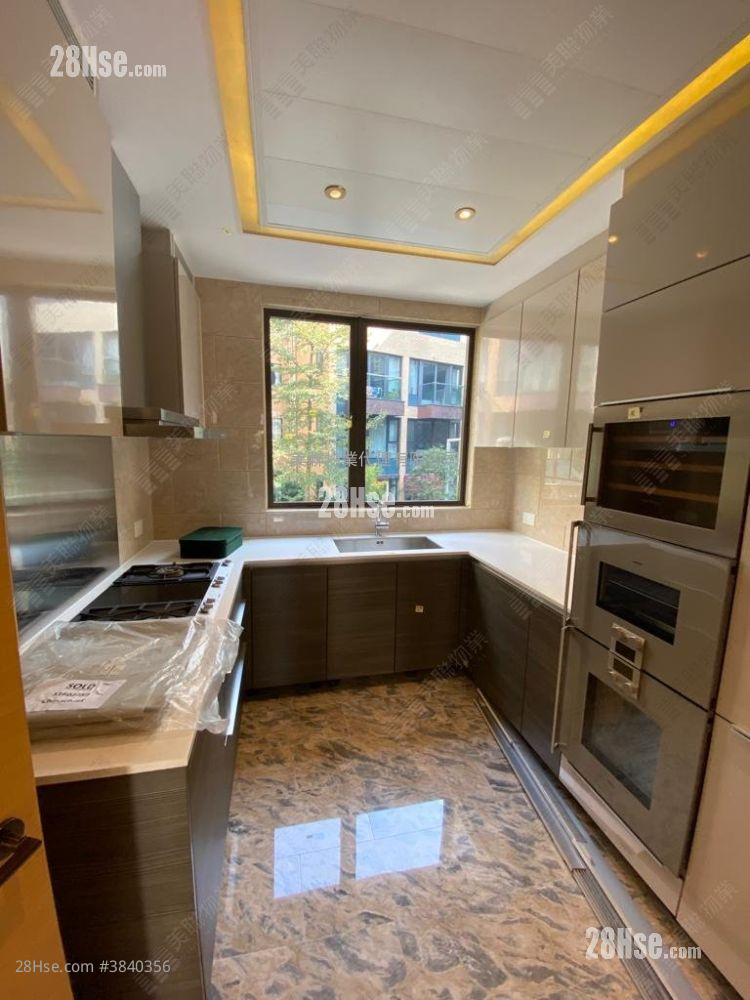 Jade Grove Sell 4 Bedrooms 2,788 ft²