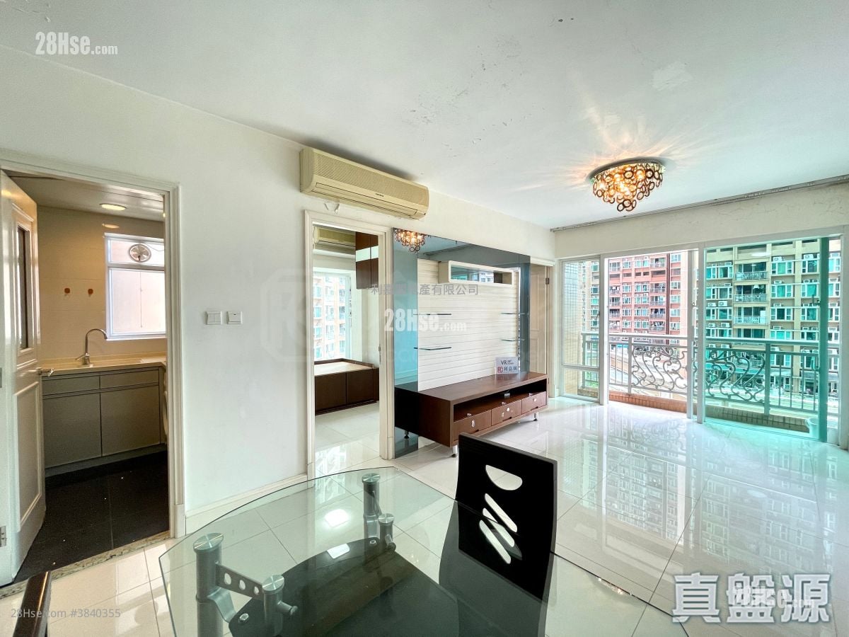 Metro Town Sell 3 Bedrooms , 1 Bathroom 594 ft²