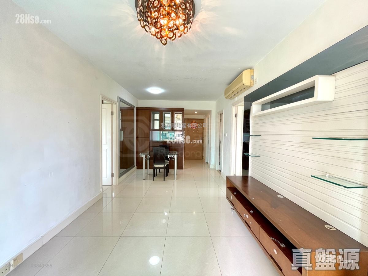 Metro Town Sell 3 Bedrooms , 1 Bathroom 594 ft²