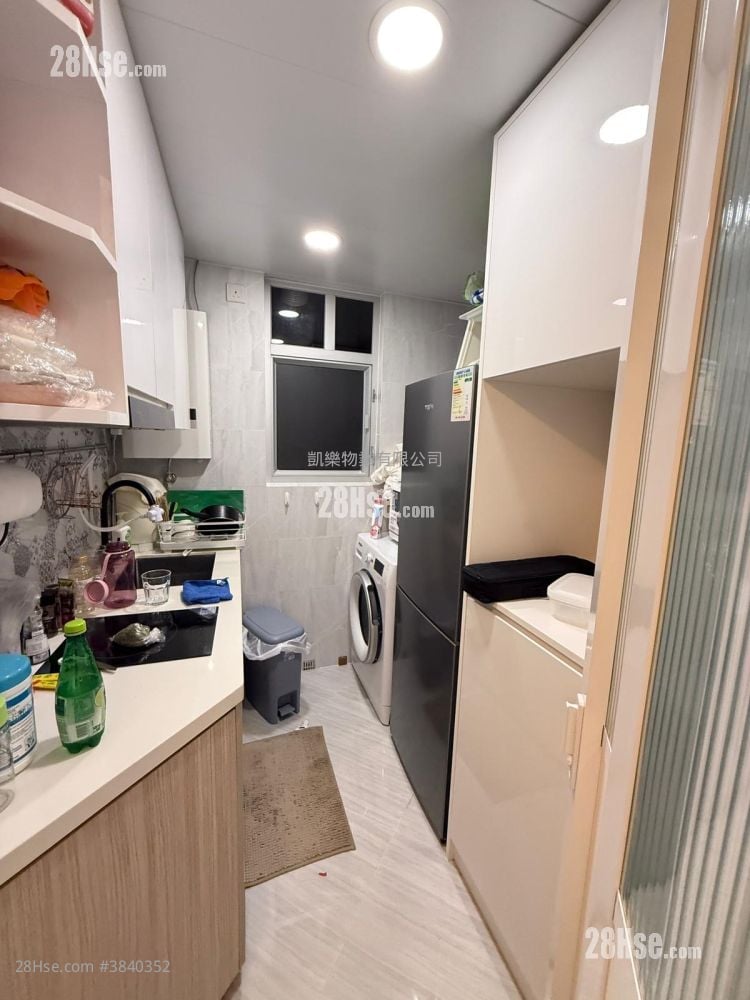 Kwun Hei Court Sell Studio , 1 Bathroom 213 ft²