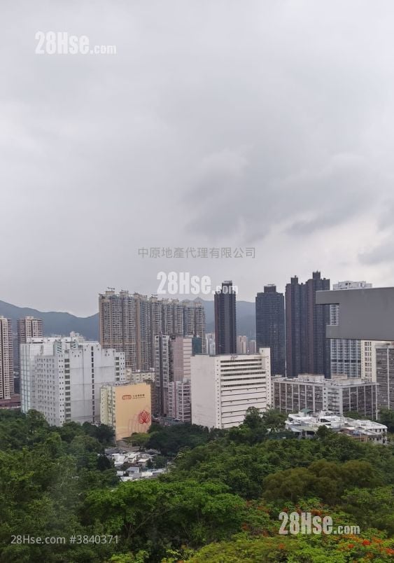 晋名峰 售盘 4 房 , 4 浴室 2,075 平方尺