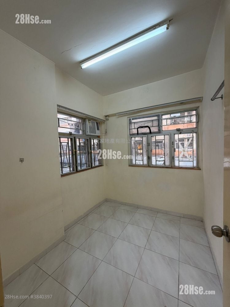 Cosmopolitan Estates Rental 1 Bedroom , 1 Bathroom 288 ft²