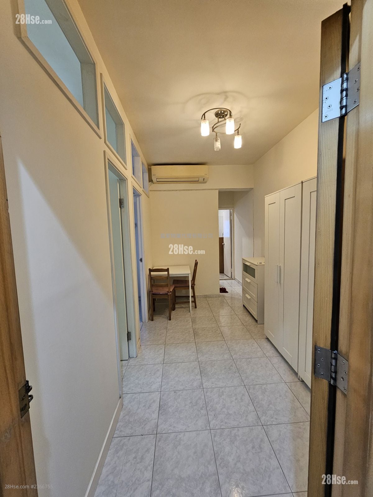 No. 32A Belcher's Street  Rental 2 Bedrooms , 1 Bathroom 300 ft²