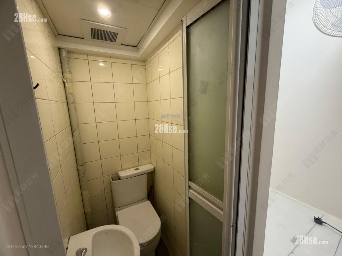 The Palazzo Rental 4 Bedrooms , 3 Bathrooms 1,461 ft²