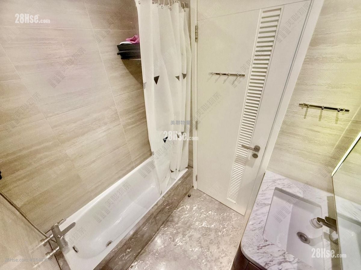 Savannah Sell 2 Bedrooms , 1 Bathroom 458 ft²