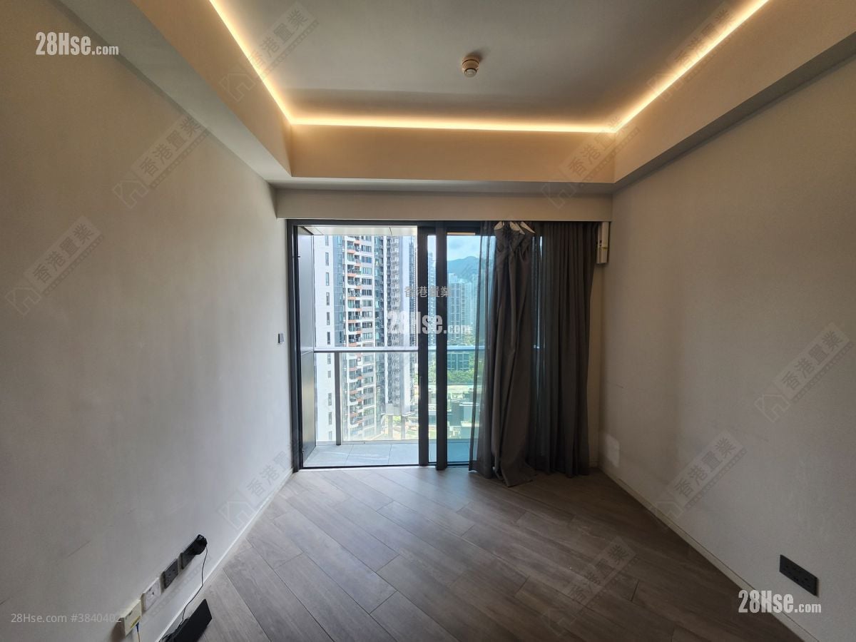 The Henley Rental 238 ft²