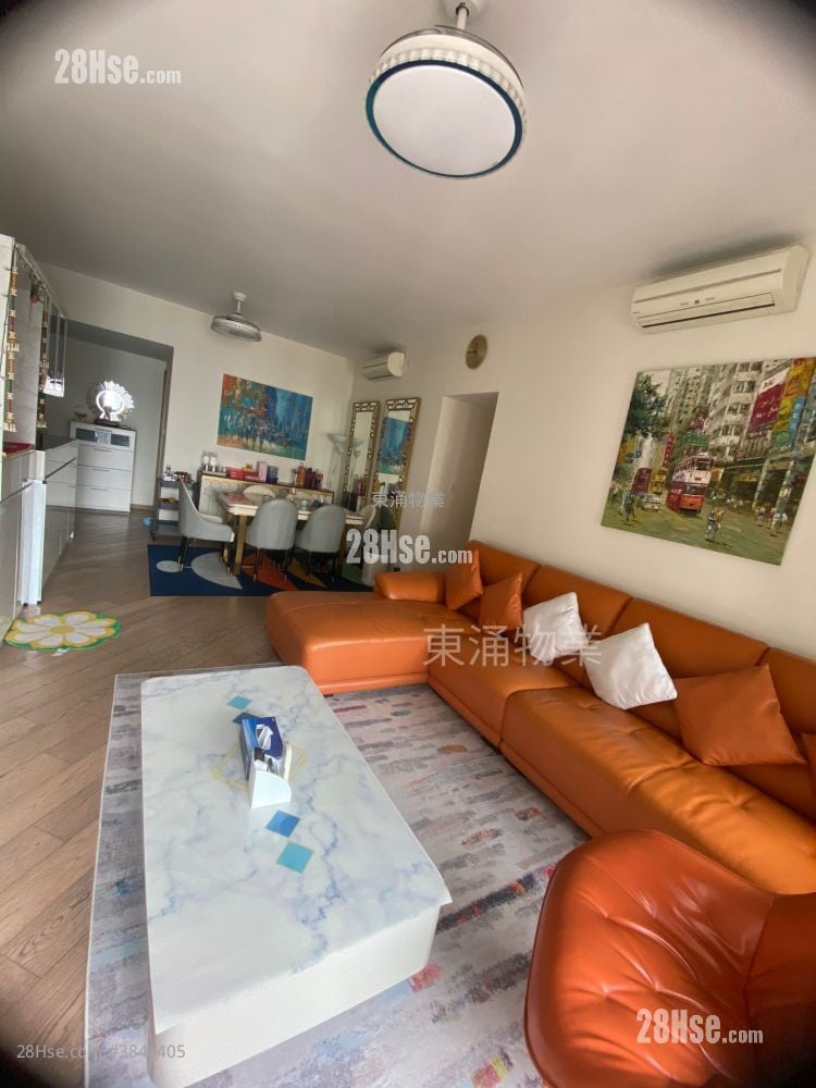 The Visionary Sell 4 Bedrooms , 4 Bathrooms 1,221 ft²