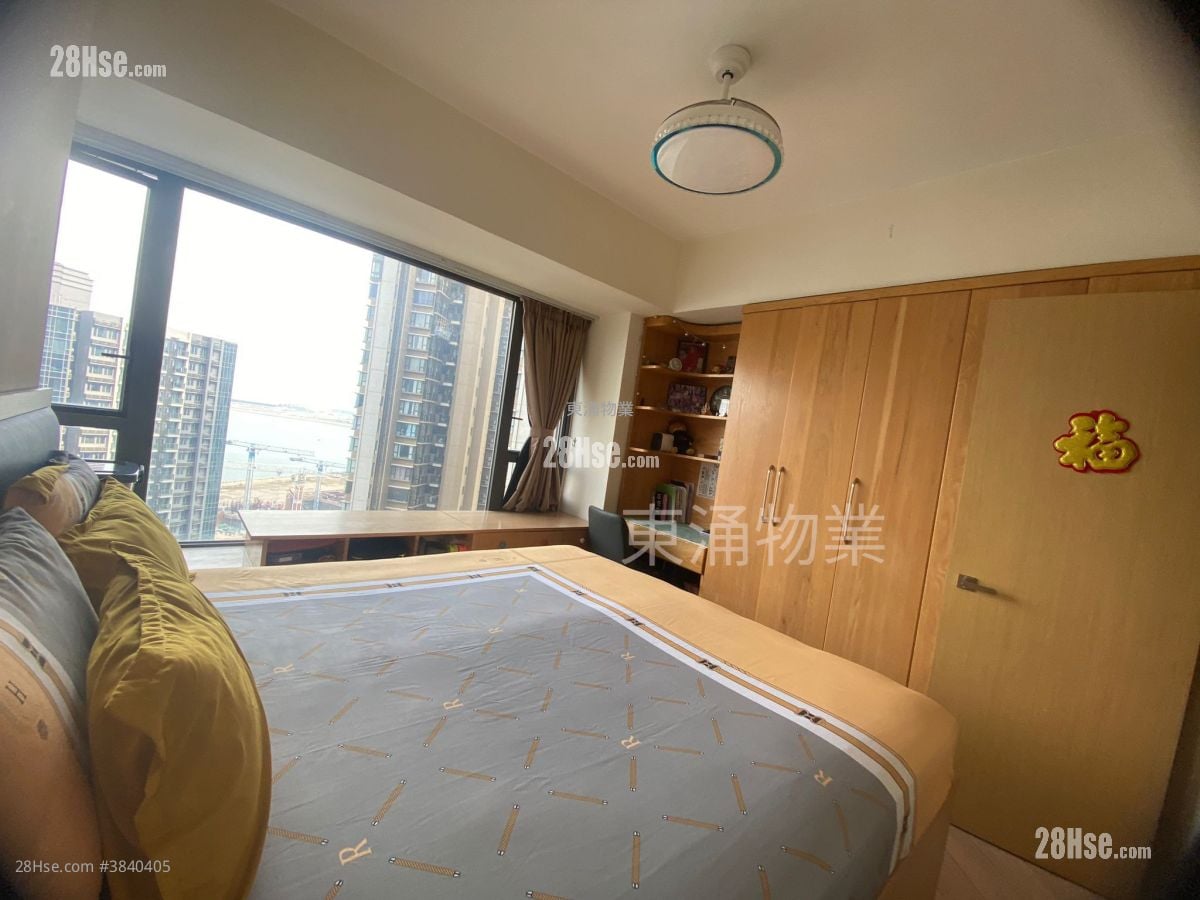 The Visionary Sell 4 Bedrooms , 4 Bathrooms 1,221 ft²