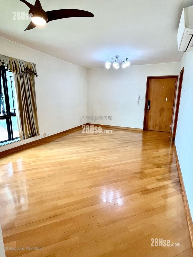 Aegean Coast Sell 3 Bedrooms , 2 Bathrooms 811 ft²