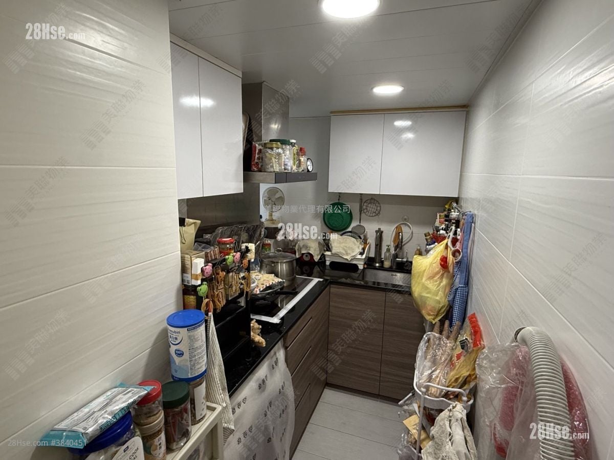 Waterside Plaza Sell 2 Bedrooms 470 ft²