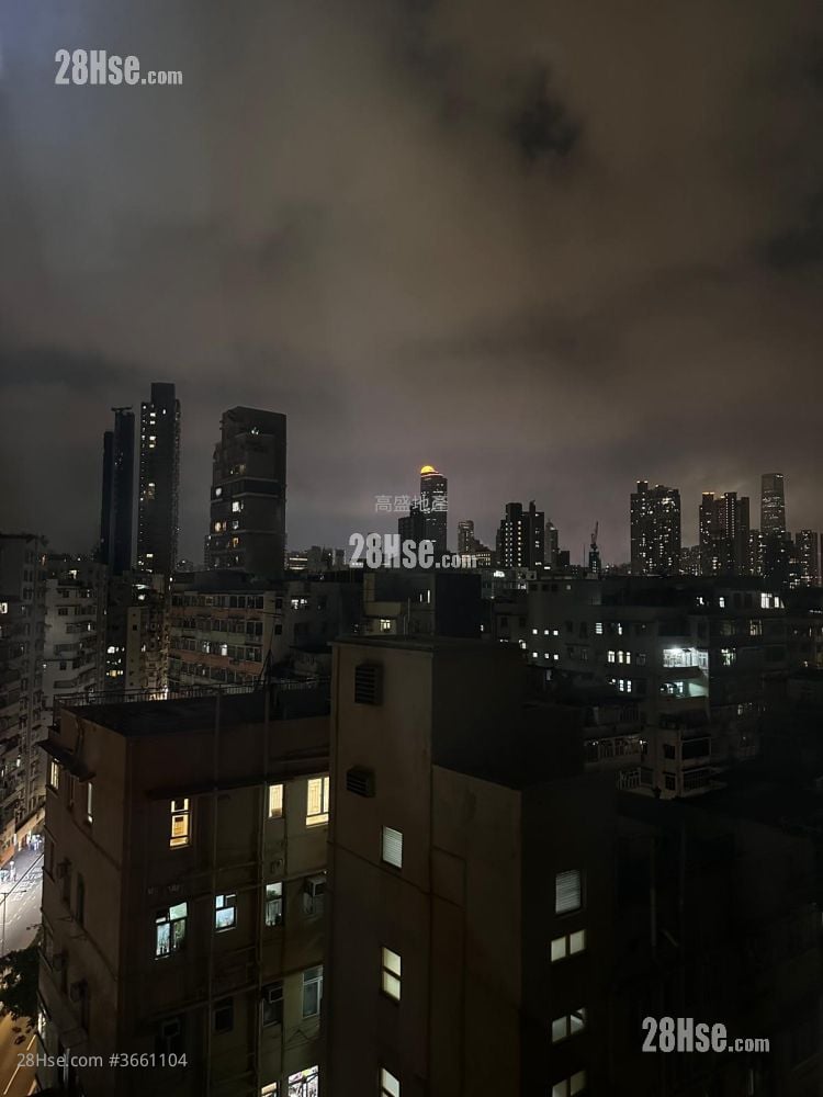 Chi Fai Court Sell 2 Bedrooms , 1 Bathroom 278 ft²