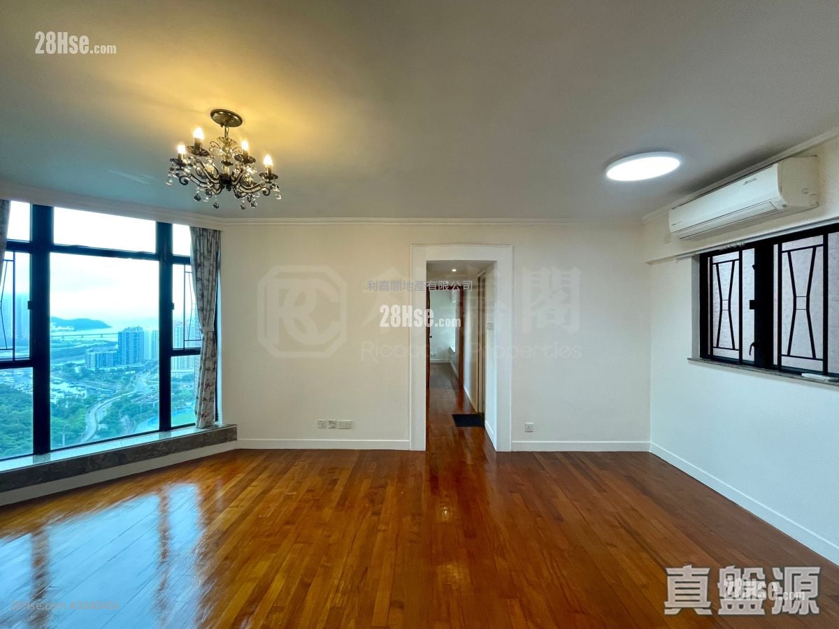 Nan Fung Plaza Rental 3 Bedrooms , 2 Bathrooms 691 ft²