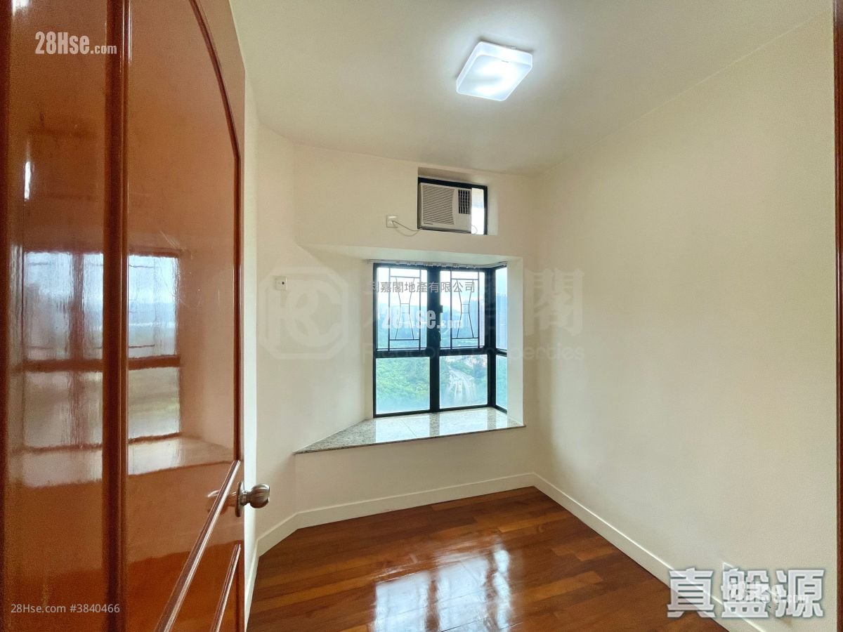 Nan Fung Plaza Rental 3 Bedrooms , 2 Bathrooms 691 ft²