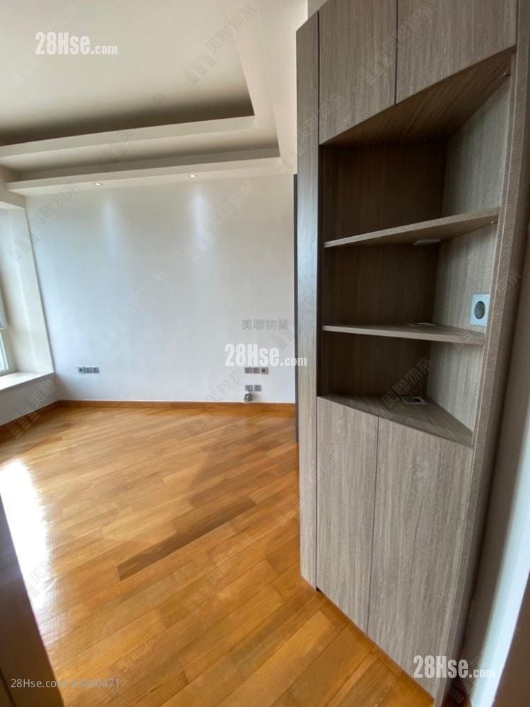 Peak One Sell 4 Bedrooms , 3 Bathrooms 1,380 ft²
