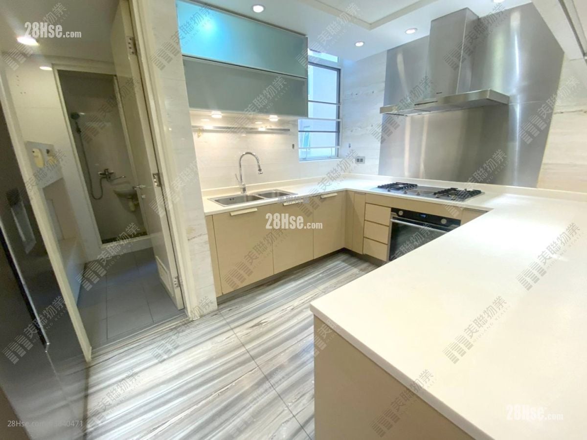 Peak One Sell 4 Bedrooms , 3 Bathrooms 1,380 ft²