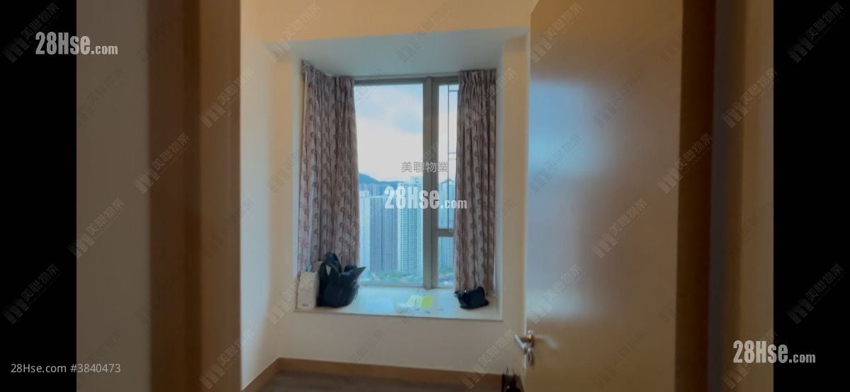 The Wings Rental 2 Bedrooms , 1 Bathroom 534 ft²