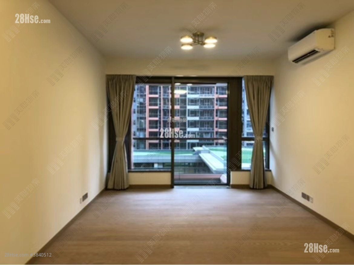 Centra Horizon Sell 3 Bedrooms , 3 Bathrooms 1,022 ft²