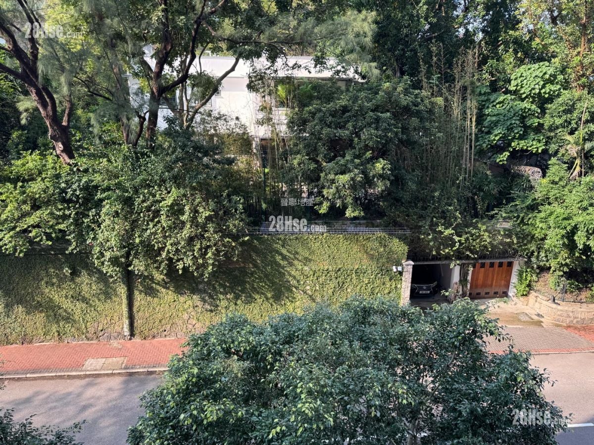 St. George's Mansions Rental 4 Bedrooms 2,087 ft²