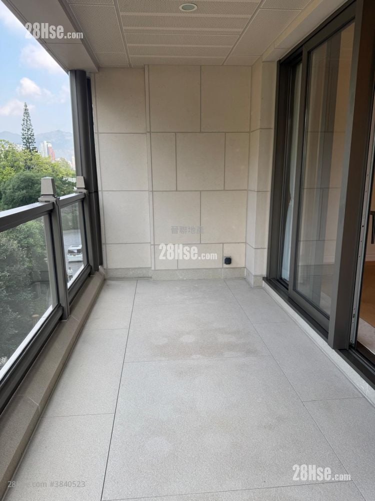 St. George's Mansions Rental 4 Bedrooms 2,087 ft²